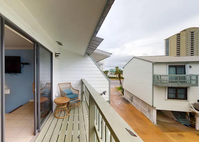Apartment Beachwalk 4 *