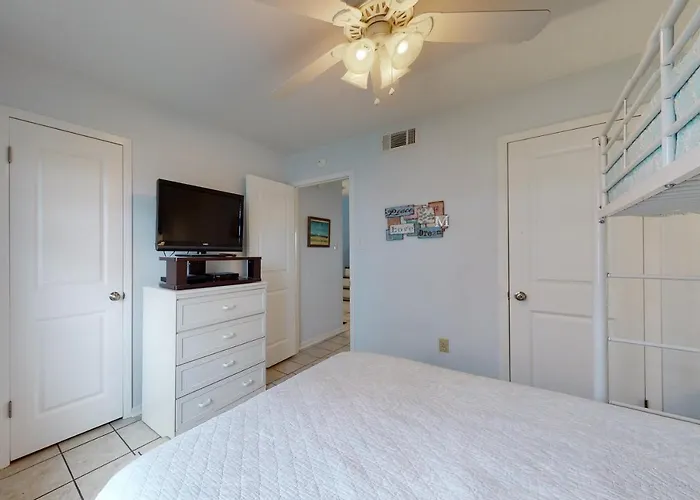 Beachwalk 4 Apartment